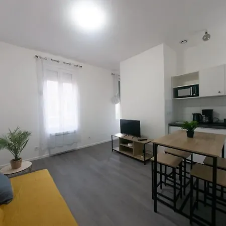 *l'ile Enchantee*parisis Apartament *